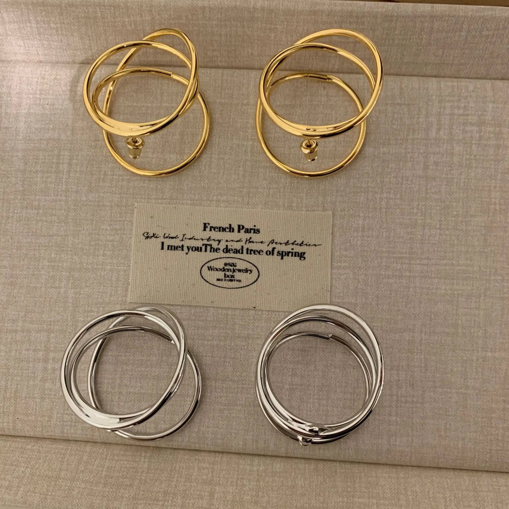 HUANZHI Irregular Circle Wrapping Lines Earrings for Women Girls Hollow Smooth Metal Fashion Jewelry Gifts  New