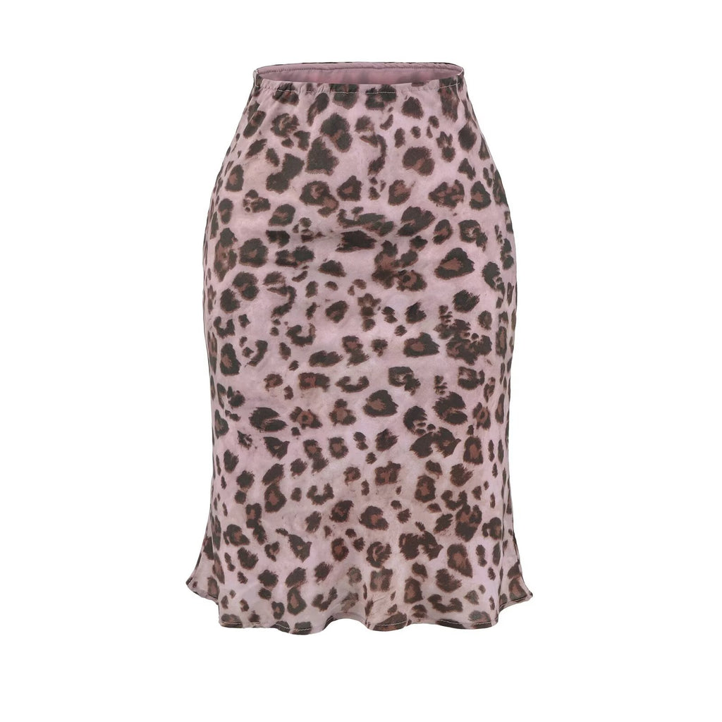 Tailored leopard print skirt for women