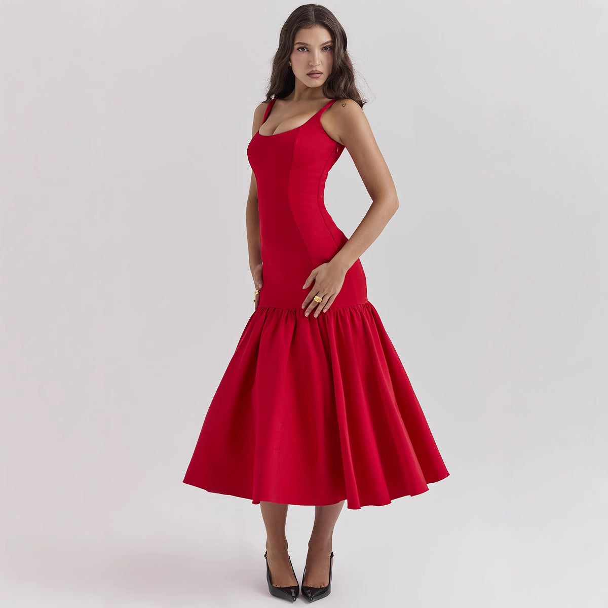 Trendy and fashionable dresses for women with a sense of luxury in summer