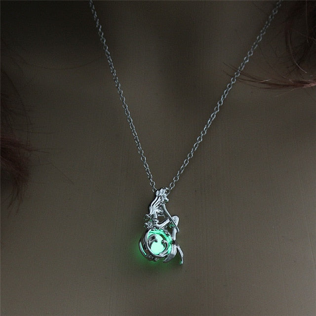 Luminous Glow In The Dark lotus Fluorescent Mermaid Pendant Necklace For Women Jewelry Silver Chain Bohemia Necklace