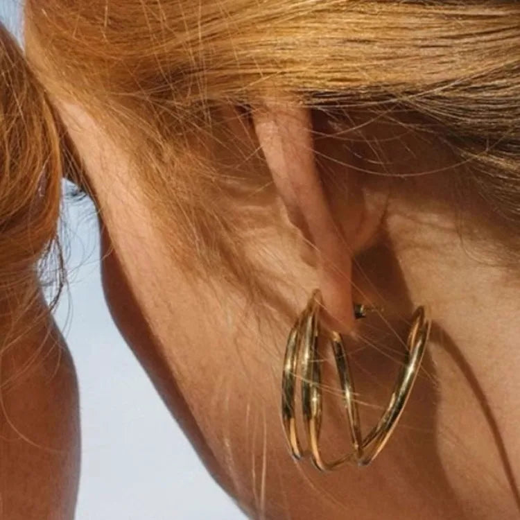 HUANZHI Irregular Circle Wrapping Lines Earrings for Women Girls Hollow Smooth Metal Fashion Jewelry Gifts  New