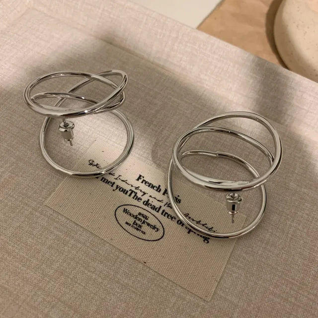 HUANZHI Irregular Circle Wrapping Lines Earrings for Women Girls Hollow Smooth Metal Fashion Jewelry Gifts  New
