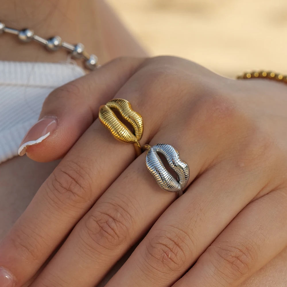 Trendy Stainless Steel Lip Design Finger Rings Gold Color Ring Plated Occident Jewelry Women Gift