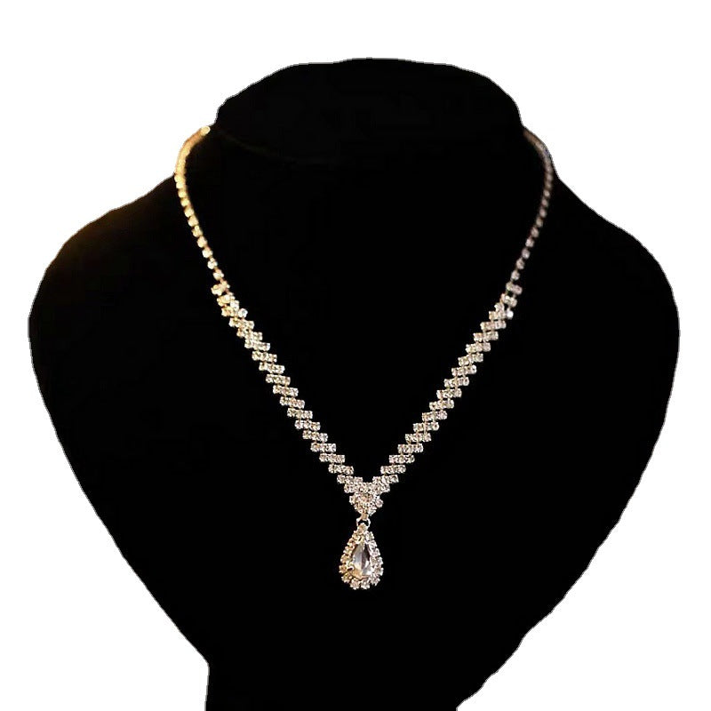 Exquisite Claw Chain Necklace Earring Set Two-Piece Set Water Drop Necklace Clavicle Chain Dinner Accessories Women