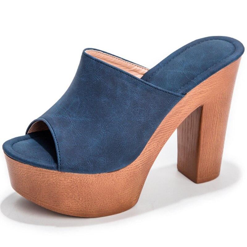 Brand Summer Slippers Women High Heels Shoes Female Fashion Platform Shoes Outside Women Slippers Pumps Rivet Mules Shoes