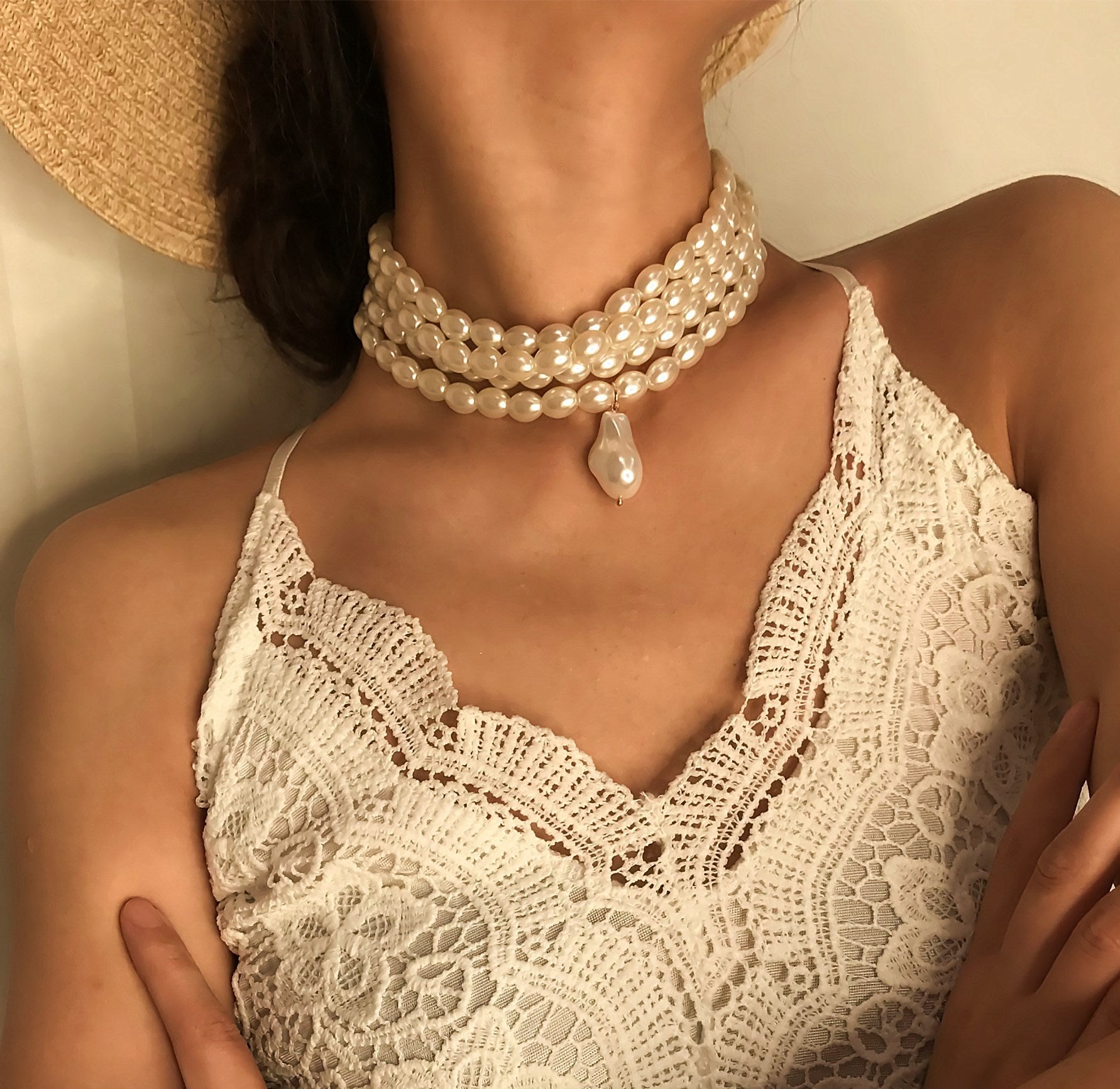 Personality Fashion Geometric Beaded Necklace Simple Multilayer Pearl Shaped Pendant Necklace Women